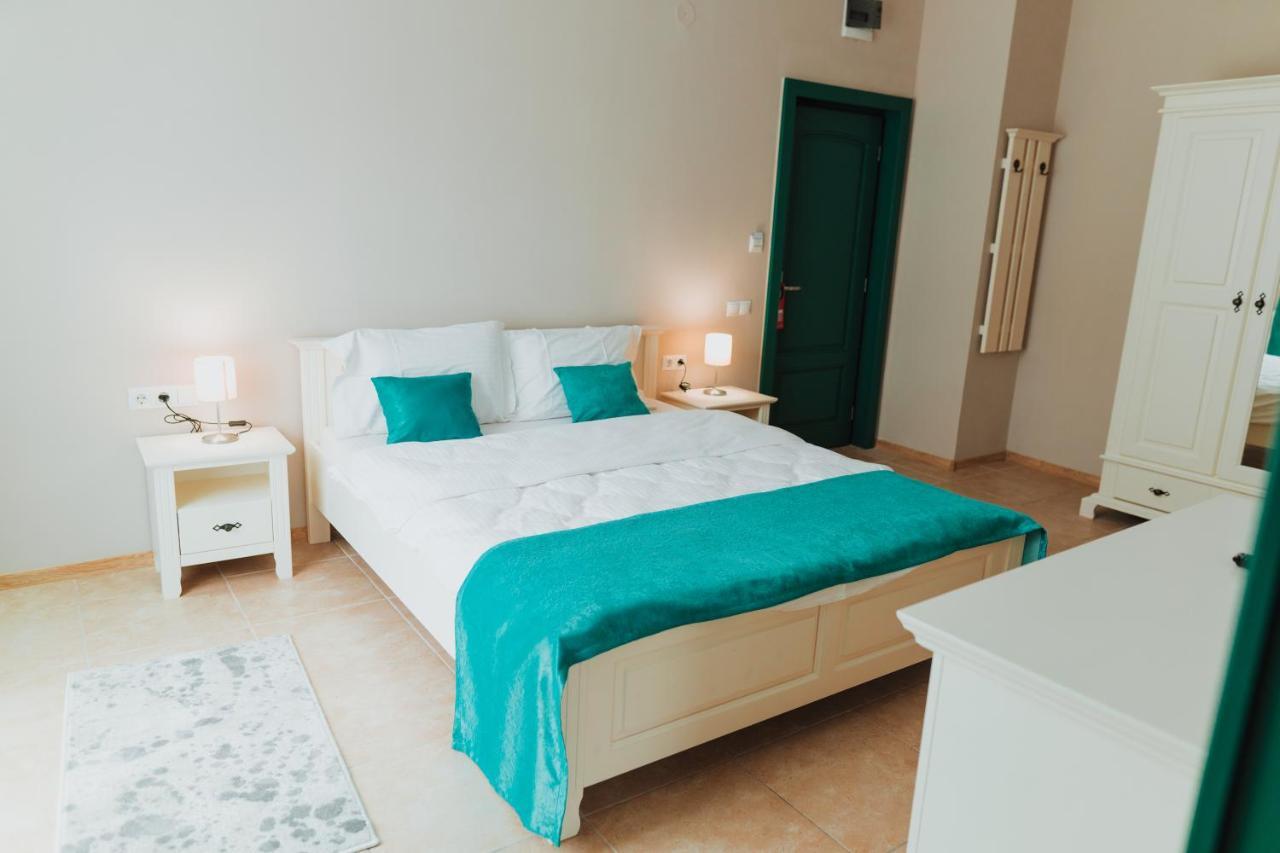 Green Villa Сибиу Экстерьер фото