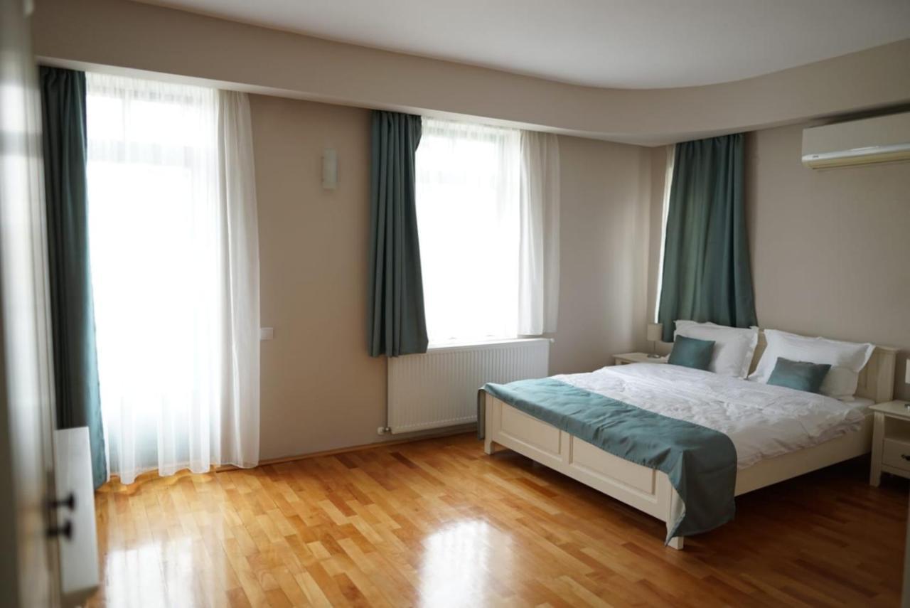 Green Villa Сибиу Экстерьер фото