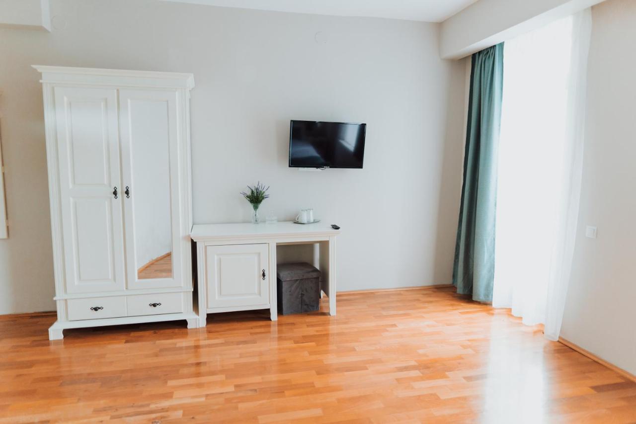 Green Villa Сибиу Экстерьер фото